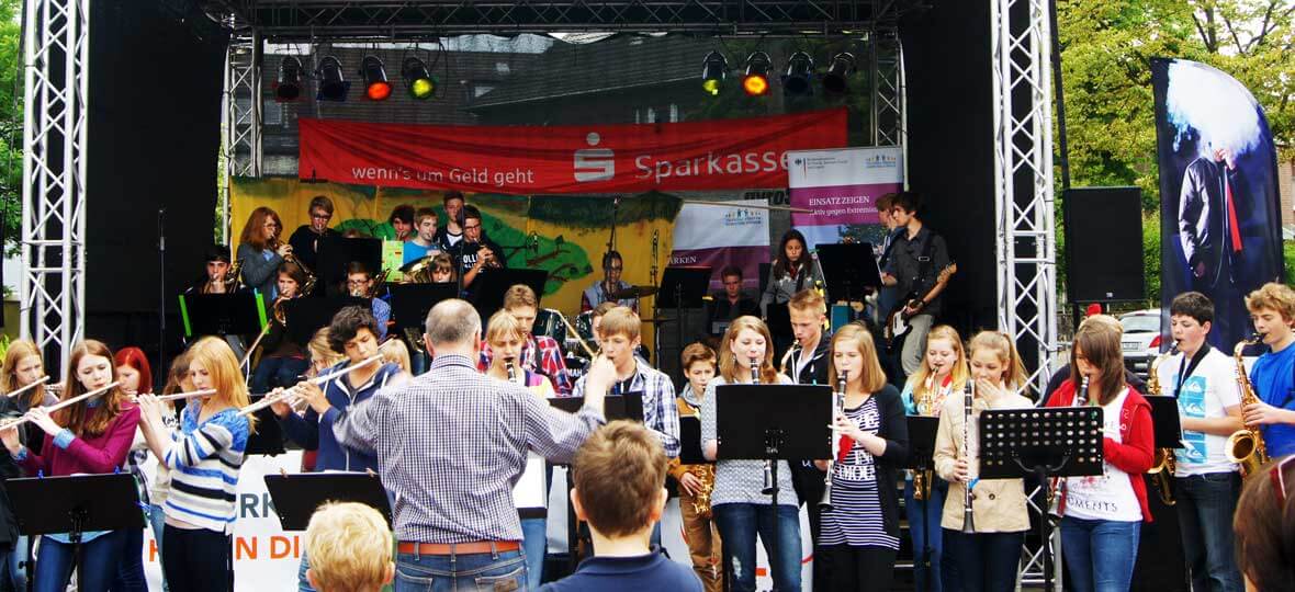 Tolerantes Dinslaken - Projekte 2013 - Stadtteilfest Hiesfeld - Markt der Vielfalt