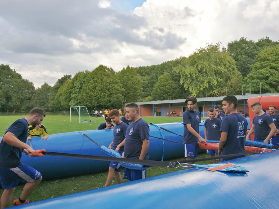 Tolerantes Dinslaken - Projekte 2017 - 2ter Jugendcup - Menschenkicker Bild 1
