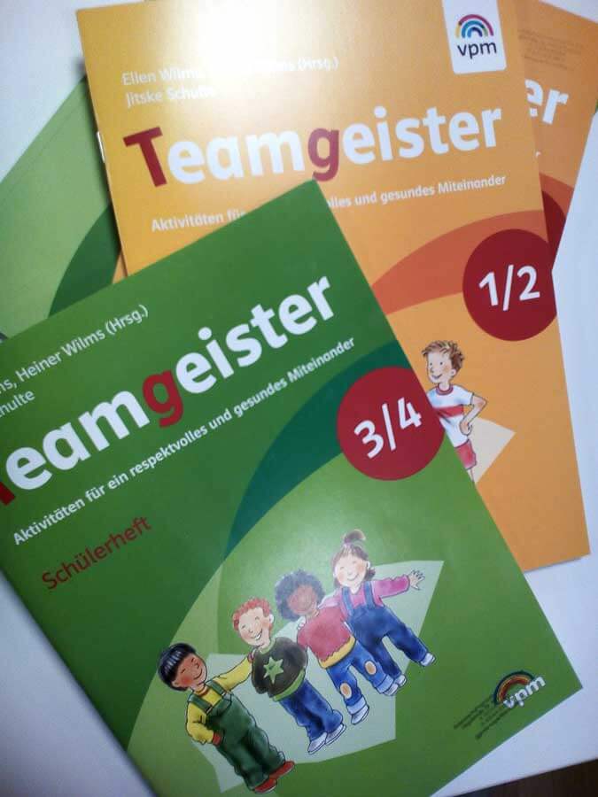 Tolerantes Dinslaken - Projekte 2018 - Teamgeister - Zusammen leben und lernen - Schülerhefte