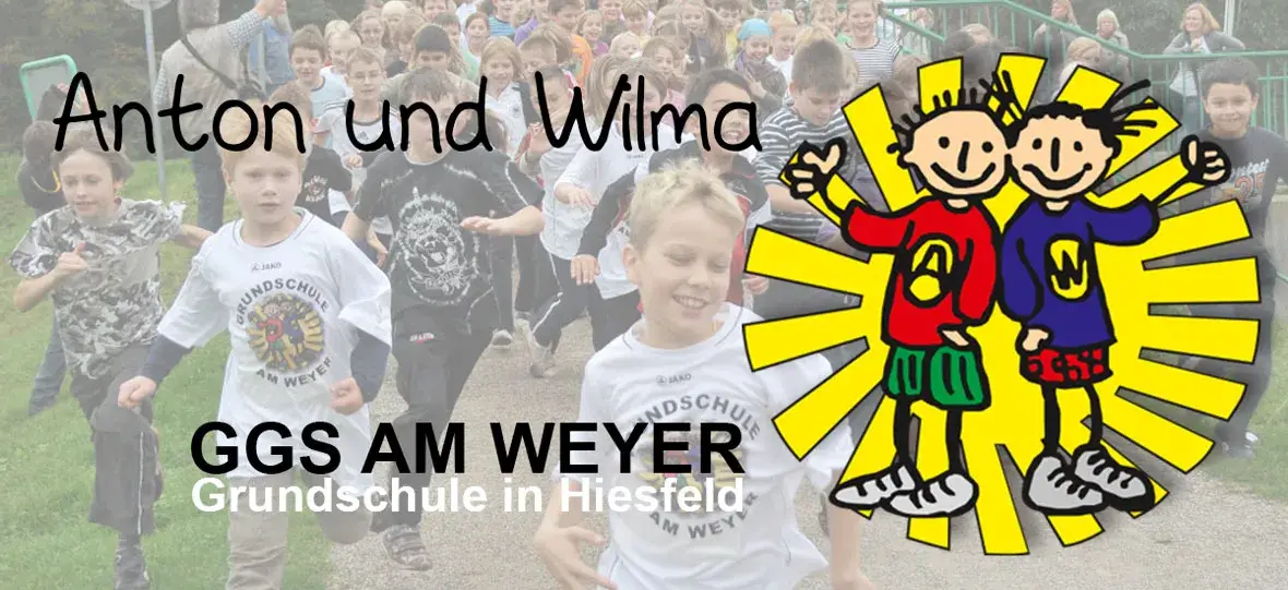 Im Hintergrund sind Schülerinnen und Schüler der Grundschule am Weyer zu sehen. Im Vordergrund das Logo der Der Schule, mit den Schulmaskottchen Anton und Wilma.